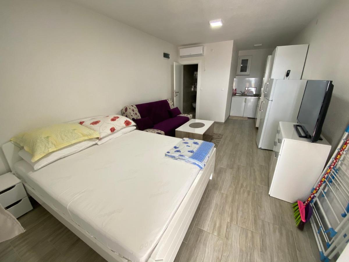Apartmani Anita Starigrad Paklenica Exterior foto