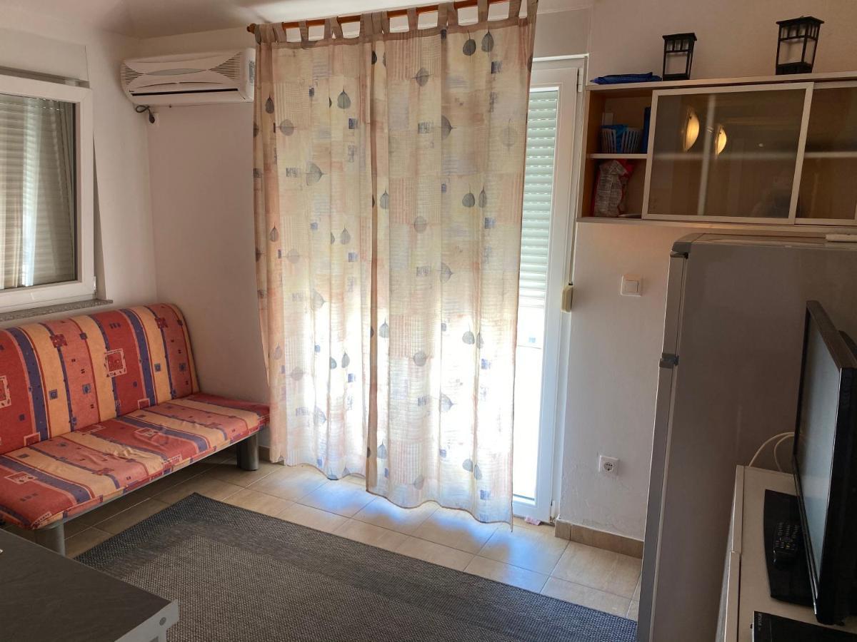 Apartmani Anita Starigrad Paklenica Exterior foto